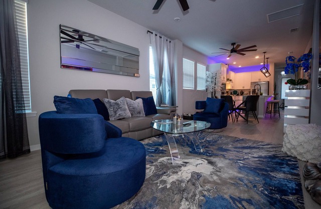 ORL Modern Zen Vibe Brand new 2/2 construction in the Heart of Downtown Orlando