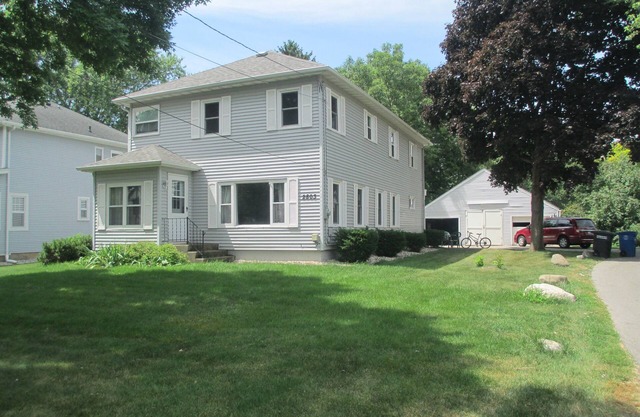Alquiler EAA Oshkosh ... 1 milla de AirVenture