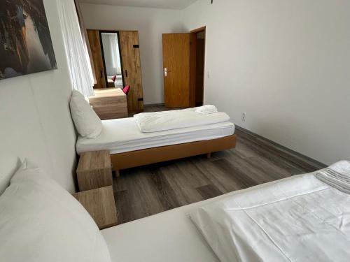 Othman Appartements Pfarrstraße 54 2OG