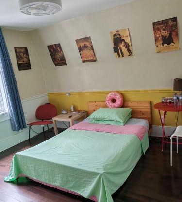 Ottawa University center near train Station & Parliament