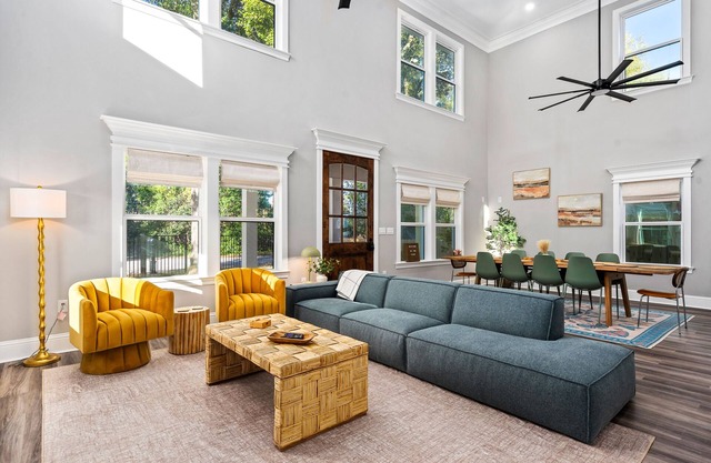 Outdoor Kitchen - Walk to Beach - Fire Pit - Dogs