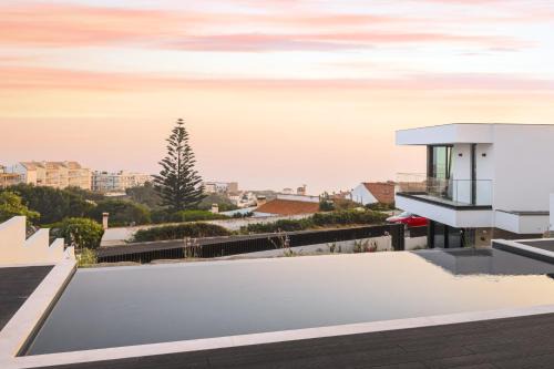 Outsite Ericeira Praia do Sul - Oceanview Villa with Infinity Pool