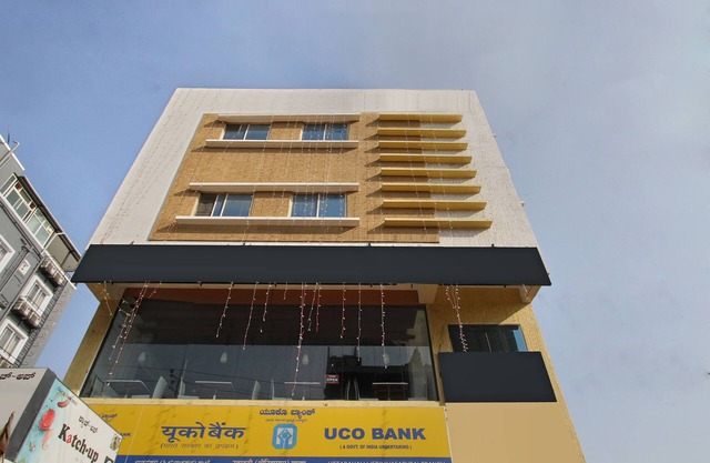 OYO 27781 Sri Sai Comforts