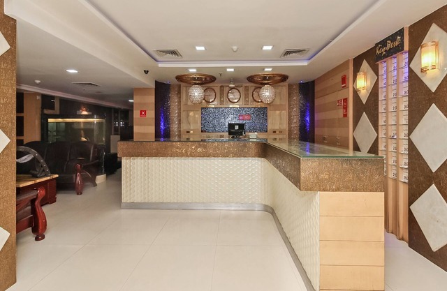 OYO 740 Hotel Suravi