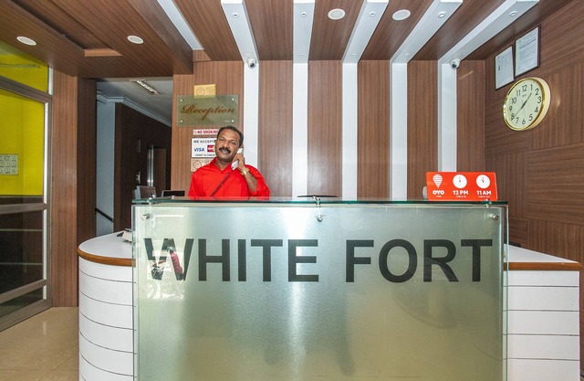 OYO Flagship 18338 White Fort