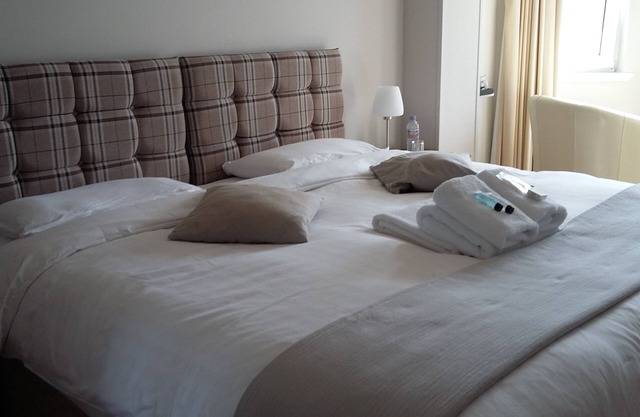 The Lodge On The Loch