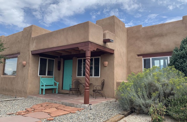 Pacifico, tu retiro perfecto en Taos, con jacuzzi