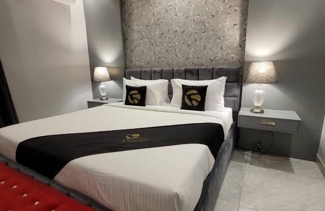 Palm Tree Hotel & Luxury Suites