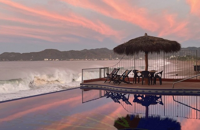 PARADISE ON THE BEACH.