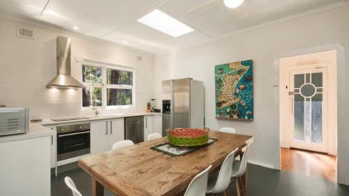 Paralia - Pearl Beach Family Fun