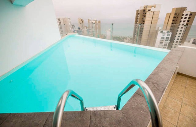 PARDO, VISTA AL MAR CON PISCINA MIRAFLORES