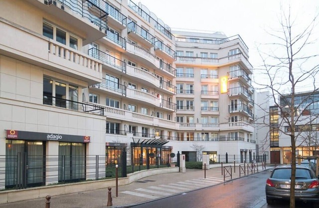 Paris Porte de versailles Cosy Lodge 1 Appart hôtel, parking, wifi, 4pers