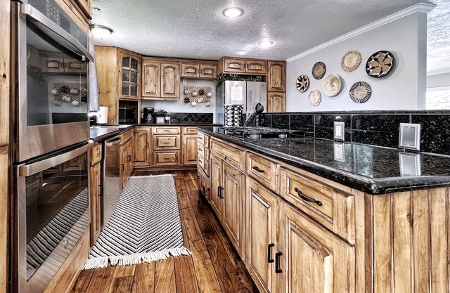 Park & Playground! Upstairs Guest Suite