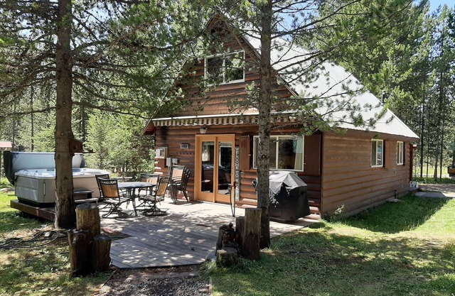 Tío Tom s Cabin, 5 camas, 30 millas a Yellowstone,