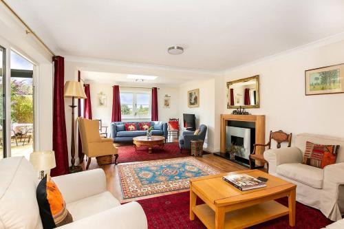 Pass the Keys Cosy Bliss Lodge 5 min walk to Chipping Norton