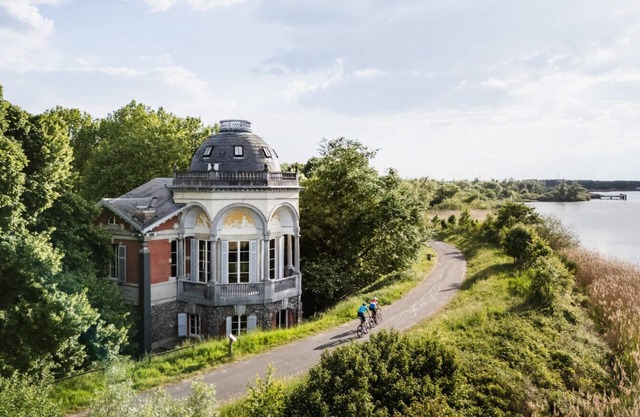 Pavilion The Notelaer