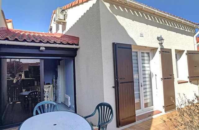 Pavillon confortable à 10 min de la mer avec terrasse, parking et local à vélo - FR-1-732-48