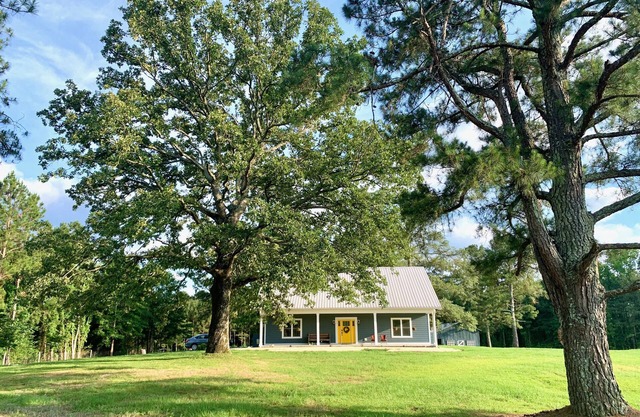 Peace and Quiet at Twin Oak Acres
