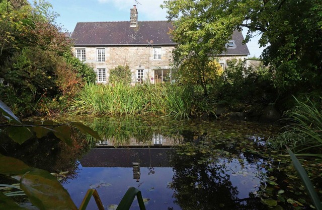 Casa rural piedra, tranquilidad y naturaleza: jardín, terraza, chimenea, wifi, mascotas bienvenidas