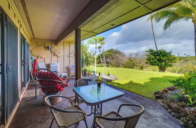 Peaceful Condo w/ Amenities: Steps to Beach!