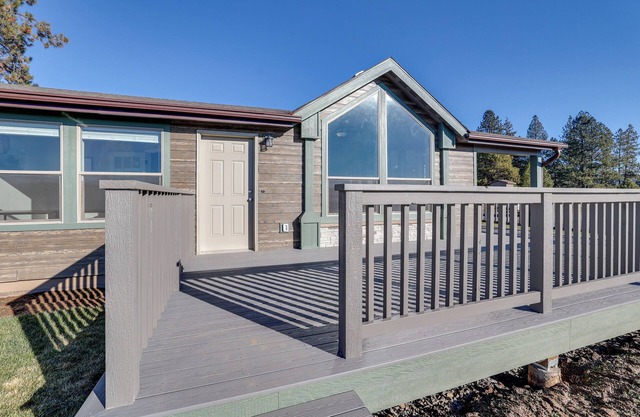 Peaceful Deary Vacation Rental w/ Deck & Views!