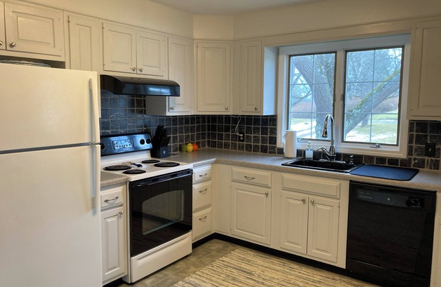 Peaceful Lakeville Retreat Located Within Minutes to Local Schools & Summer Fun