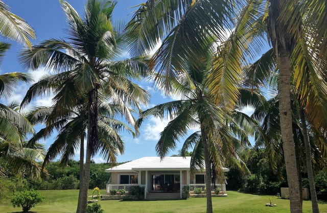 "PALMAS PACÍFICAS" Ten Bay Beach Bungalow, 2 habitaciones, 2 baños, A / C, WIFI