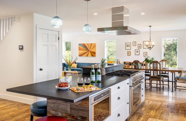 Peaceful Escape with Outdoor Oasis — 10-min to Downtown