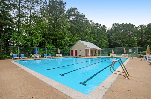 Peaceful single family home with shared pool and sports courts access