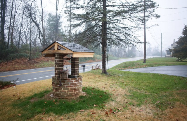 Peaceful, spacious home near the river!