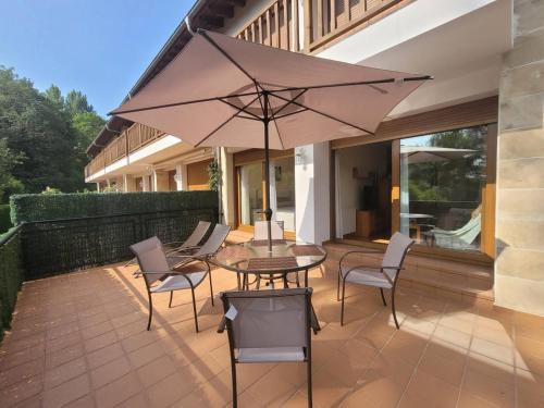 PEBA Nudo del Ocho Apartamento en Tina Menor