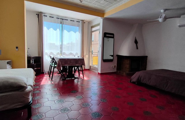 Pensión Benavente. 2 - (Playa 1,5km / AP7-3min)