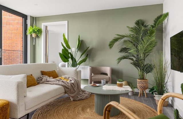 Penthouse, 3x Superking/6x Single, free parking