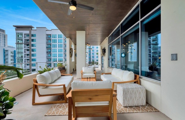 Penthouse Shangri La Suite with wrap around balconyn