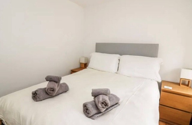 Perfect base for walkers + optional jacuzzi. 1 of 2 cottages onsite