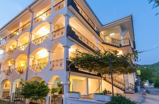 Perfect Budva Stay Near the Sea & Aqua Park - One Bedroom Apartment 3/1