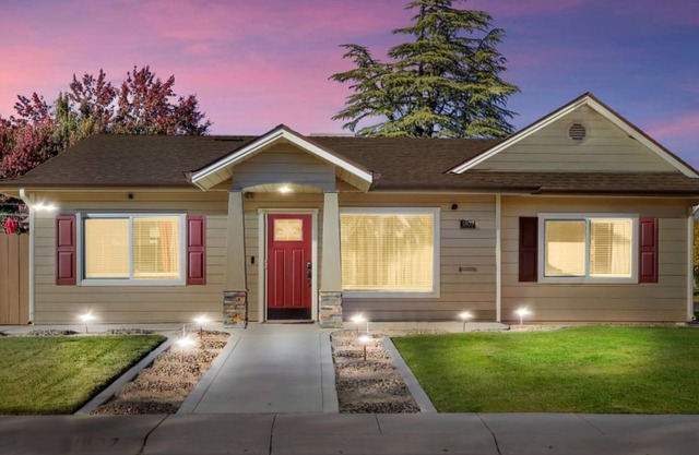 Perfect Choice -Home Away From Home -N Stkn-Weekly & Monthly Discounts Available