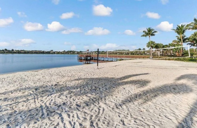 Perfect for Group Getaways! 3 Amazing Units, Spa, Golf, On-Site Dining, Tennis