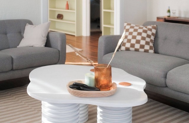 Perfect Location, 2 King Beds, Modern Design