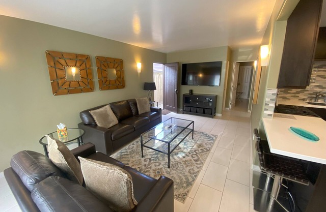 Ubicación perfecta a pasos de la playa, capacidad para 6 personas, patio privado y estacionamiento