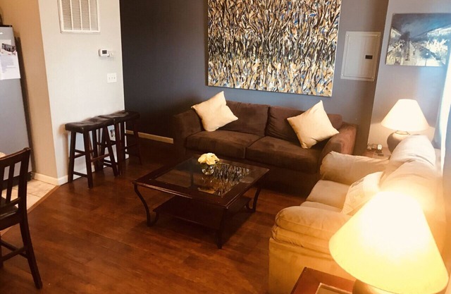 Perfect Penthouse -3 Bedrooms - Apt 3 - 15 Mins from NYC