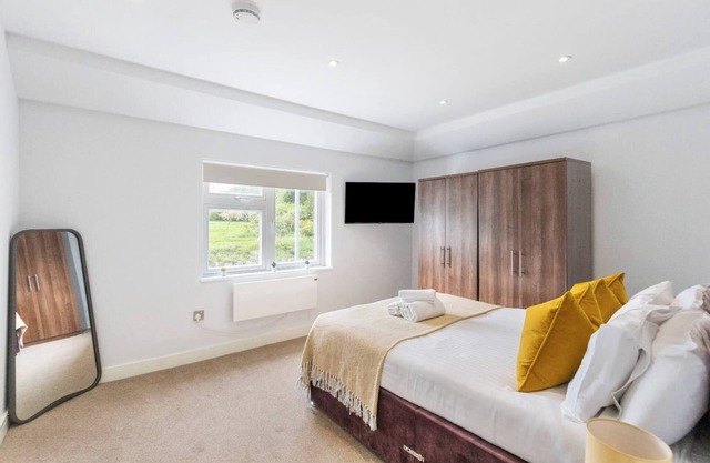 Pet-friendly apt in Shenfield