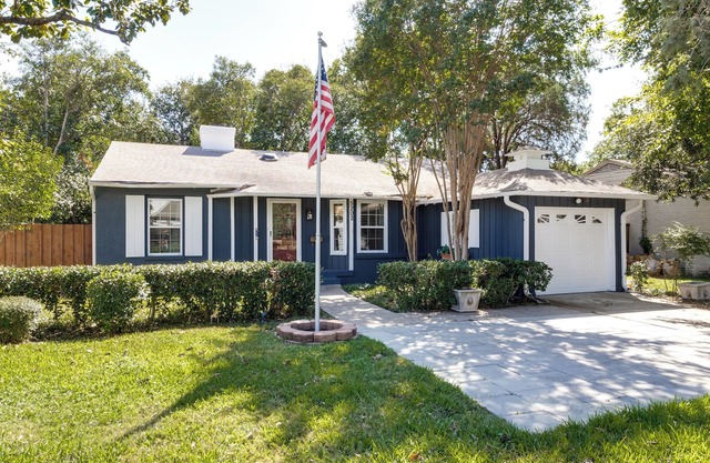 Pet friendly, centrally located urban retreat