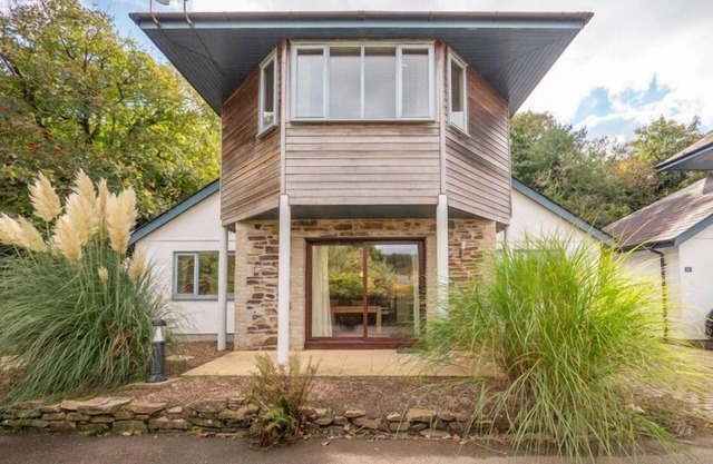 Pet friendly Croft Cottage