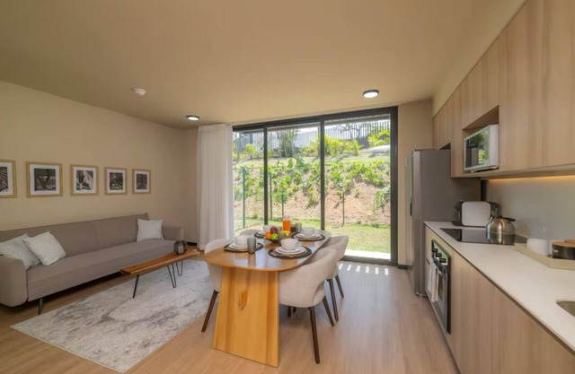 Pet Friendly, garden and washine machine