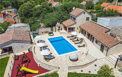 Pet Friendly Home In Dubrava