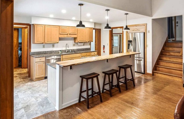 Pet-Friendly! Hot Tub | Marsh Family Road Retreat