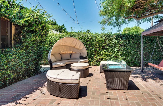 Lake Balboa Home w/ Scenic Patio Near Van Nuys!