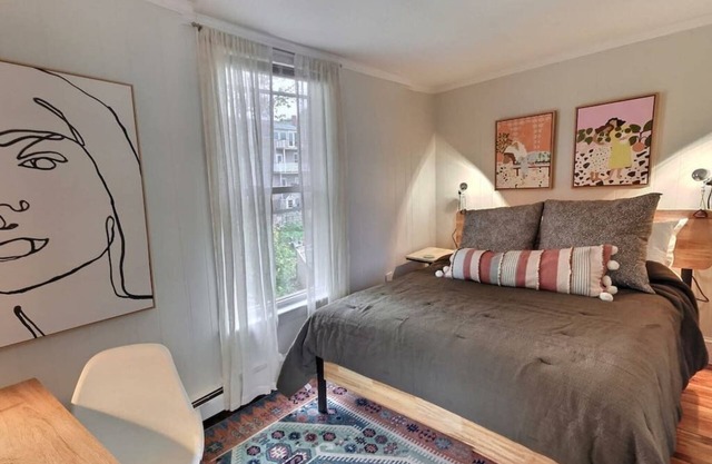 Petit Pad Atop Munjoy Hill+Steps to Eastern Prom!