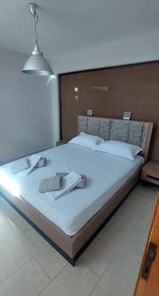 Petrino 2 semibased by Vasileia